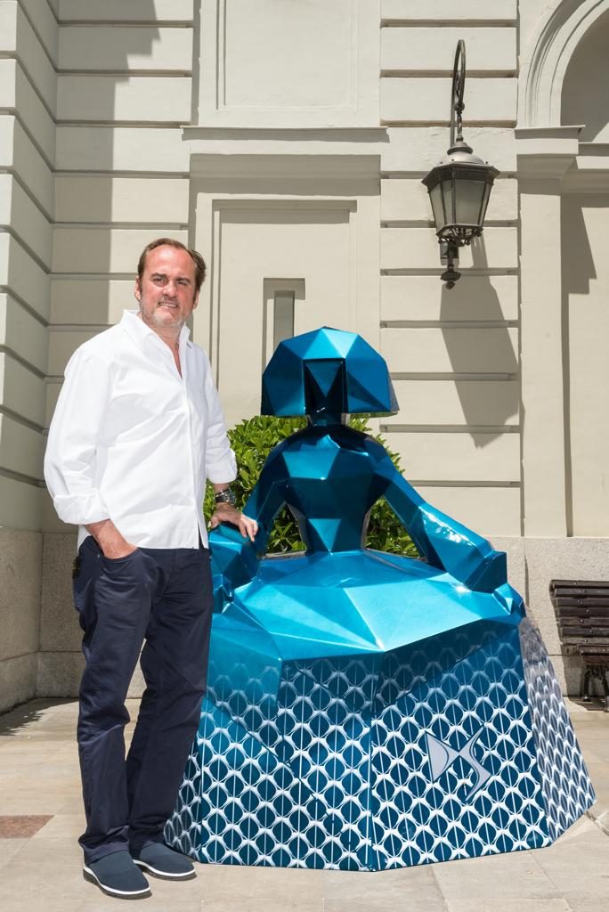 Felipao y su Menina DS: diseño y solidaridad en la cita artística del verano